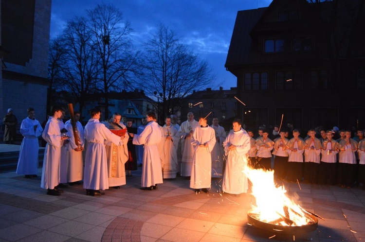 Liturgia Wielkiej Soboty w Nowym Targu - NSPJ