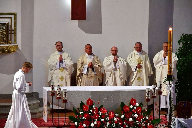 Liturgia Wielkiej Soboty w Zakopanem - św. Krzyż 