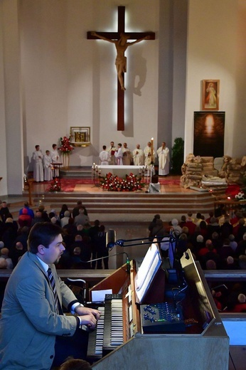 Liturgia Wielkiej Soboty w Zakopanem - św. Krzyż 