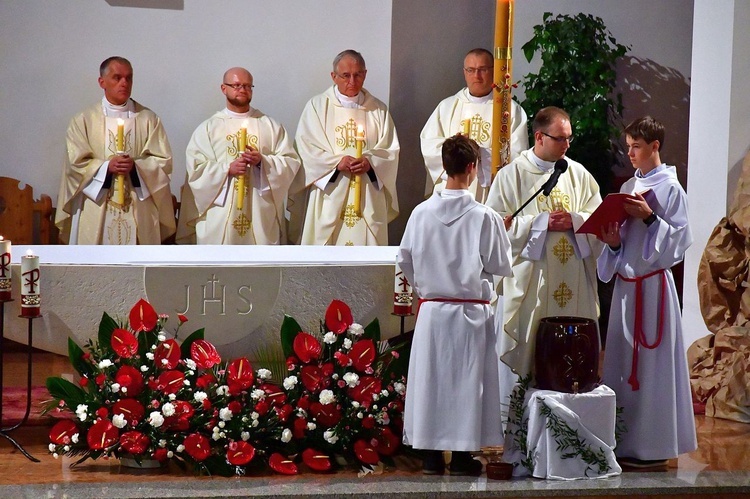 Liturgia Wielkiej Soboty w Zakopanem - św. Krzyż 