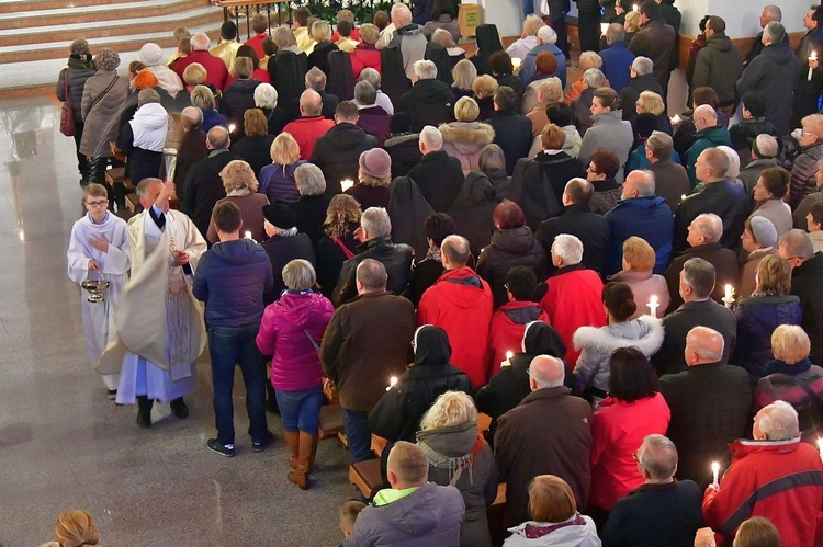 Liturgia Wielkiej Soboty w Zakopanem - św. Krzyż 