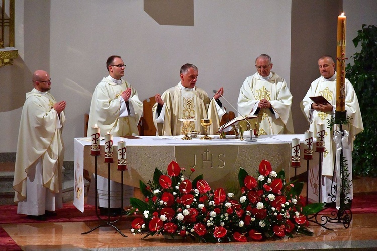 Liturgia Wielkiej Soboty w Zakopanem - św. Krzyż 