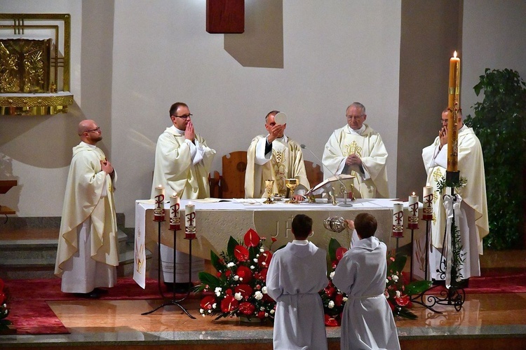 Liturgia Wielkiej Soboty w Zakopanem - św. Krzyż 