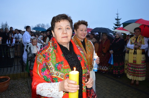 Procesja rezurekcyjna w Miętustwie