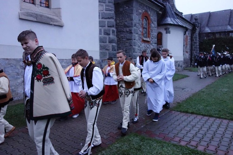 Procesja rezurekcyjna w Poroninie