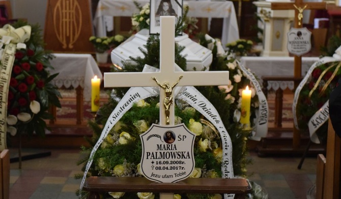 Wśród pochowanych dziś w Świebodzicach była 9-letnia Marysia Palmowska