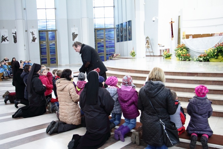 Pielgrzymka przedszkolaków do sanktuarium Bożego Miłosierdzia w Łagiewnikach - 19 kwietnia 2017