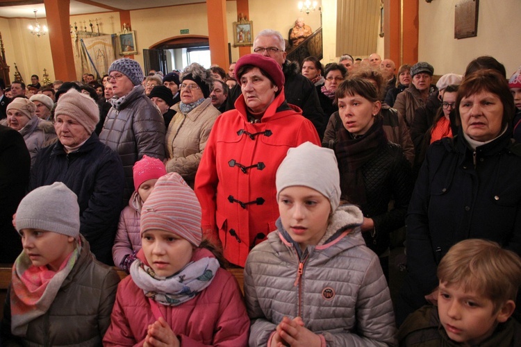 Powitanie ikony MB Częstochowskiej w Strzegocinie