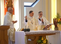 Biskup Adam przewodniczył Mszy św. i wygłosił na niej homilię.