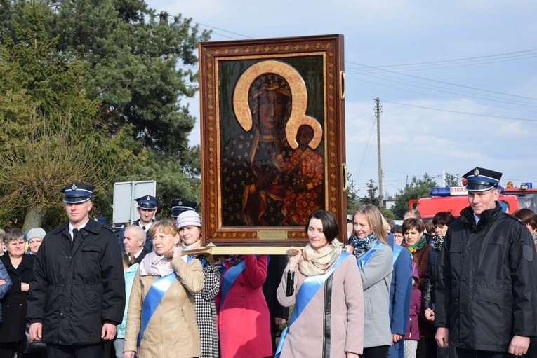 Powitanie ikony MB Częstochowskiej w Witoni