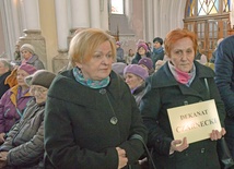 Jako pierwszy w szeregu dekanatów diecezji radomskiej do ustawicznej modlitwy staje dekanat czarnecki