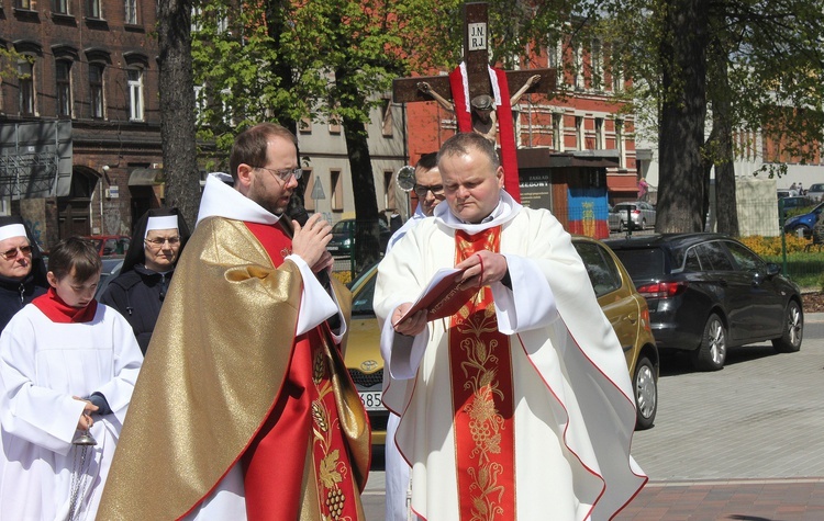 Figura Zmartwychwstałego u franciszkanów w Gliwicach