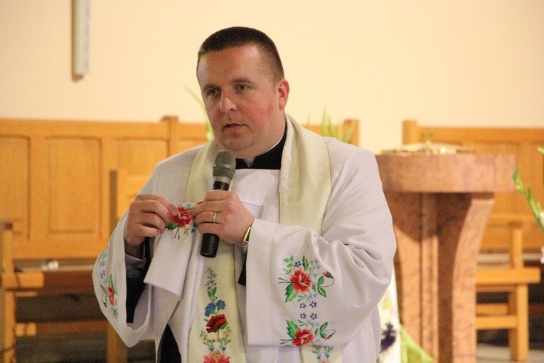 Wieczór uwielbienia Bożego miłosierdzia w Łowiczu