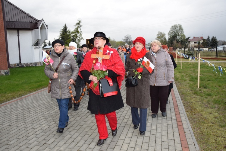 Powitanie ikony MB Częstochowskiej w Kutnie-Dybowie