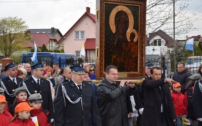 Powitanie ikony MB Częstochowskiej w Kutnie-Dybowie