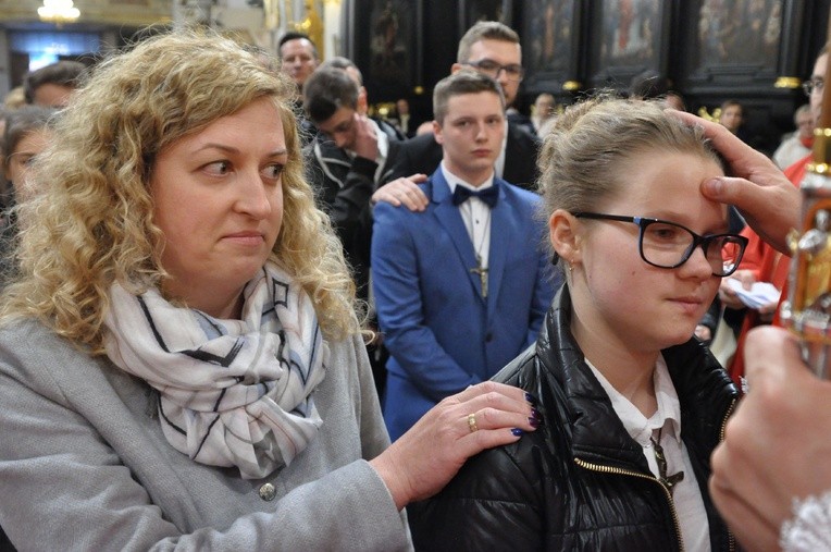 Bierzmowanie w bazylice św. Mikołaja w Bochni