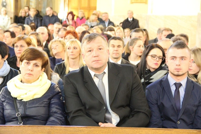 Bierzmowanie w sądeckiej Helenie