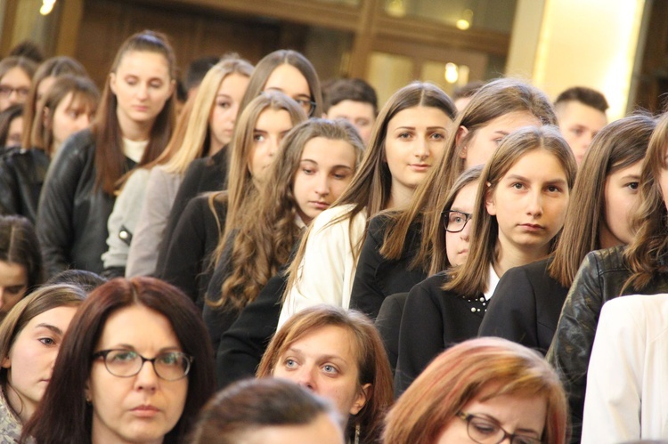 Bierzmowanie w sądeckiej Helenie