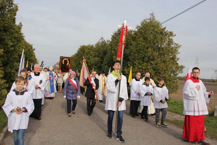 Powitanie ikony MB Częstochowskiej w Kutnie-Woźniakowie