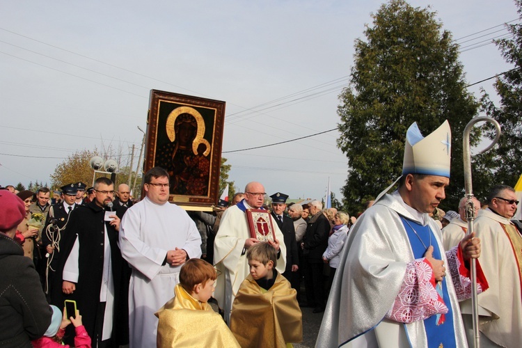 Powitanie ikony MB Częstochowskiej w Kutnie-Woźniakowie