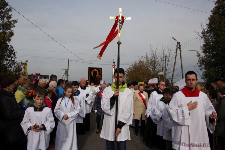 Powitanie ikony MB Częstochowskiej w Kutnie-Woźniakowie