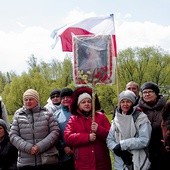 Pątnicy z Oleśnicy na Dolnym Śląsku przyjeżdżają do Łagiewnik od 2001 roku.