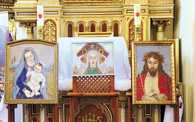 ▲	Inauguracja Roku Wlastimila Hofmana była okazją  do zaprezentowania kilku religijnych obrazów malarza.