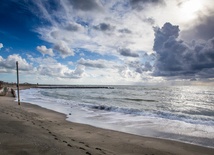 Papież przekazał pieniądze na plażę dla niepełnosprawnych