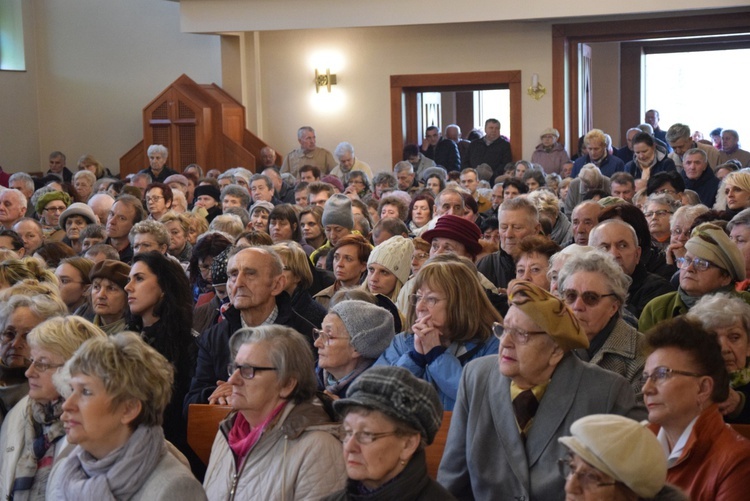 Powitanie ikony MB Częstochowskiej w parafii św. Jadwigi w Kutnie