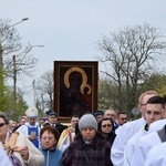 Powitanie ikony MB Częstochowskiej w parafii św. Jadwigi w Kutnie