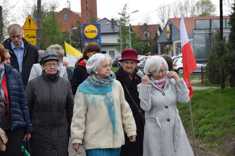 Powitanie ikony MB Częstochowskiej w parafii św. Jadwigi w Kutnie