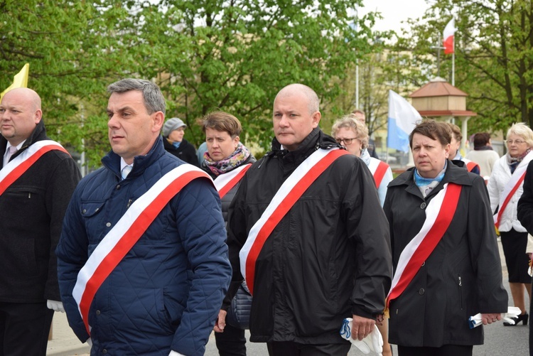 Powitanie ikony MB Częstochowskiej w parafii św. Jadwigi w Kutnie