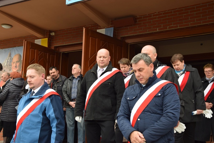 Powitanie ikony MB Częstochowskiej w parafii św. Jadwigi w Kutnie