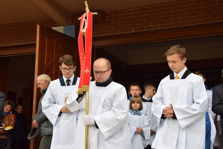 Powitanie ikony MB Częstochowskiej w parafii św. Jadwigi w Kutnie