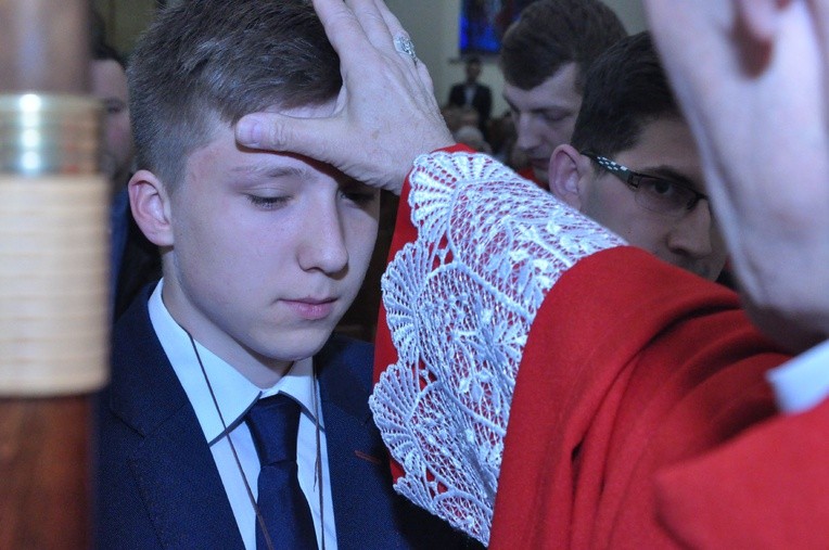 Bierzmowanie w kościele pw. św. Pawła w Bochni