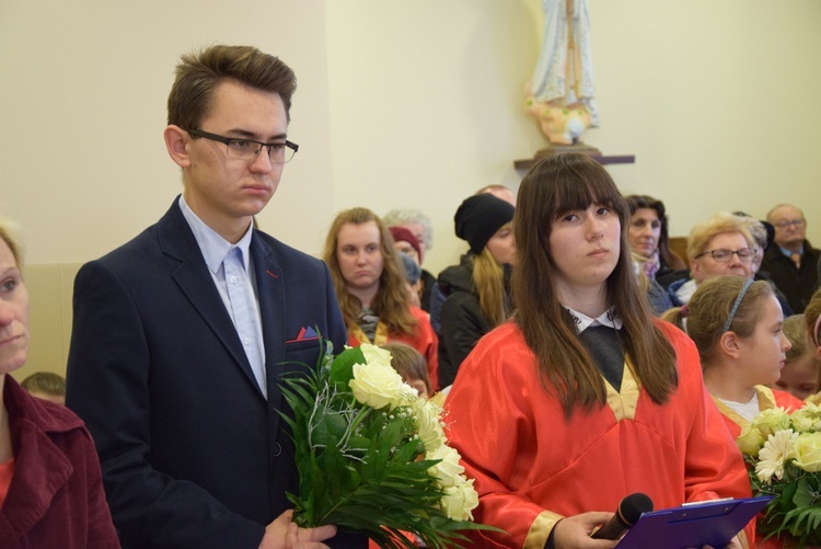 Powitanie ikony MB Częstochowskiej w parafii Błogosławionych Męczenników Kutnowskich