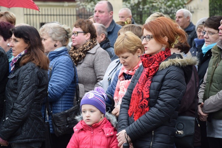 Powitanie ikony MB Częstochowskiej w parafii Błogosławionych Męczenników Kutnowskich