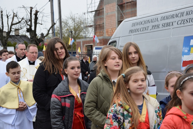 Powitanie ikony MB Częstochowskiej w parafii Błogosławionych Męczenników Kutnowskich