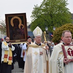 Powitanie ikony MB Częstochowskiej w parafii św. Wawrzyńca w Kutnie