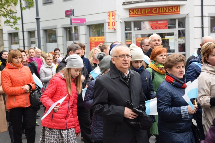 Powitanie ikony MB Częstochowskiej w parafii św. Wawrzyńca w Kutnie