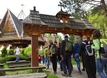 U celu pielgrzymki tradycyjnie będzie można wziąć udział w pierwszym nabożeństwie majowym.