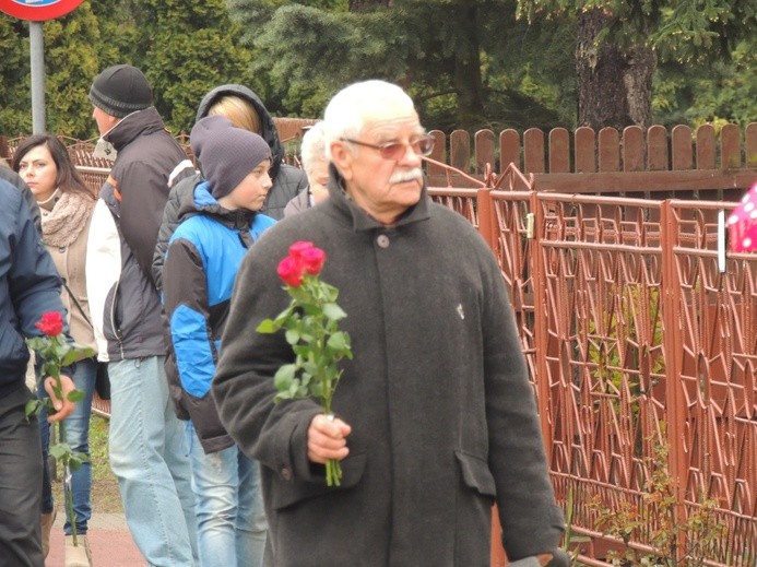 Powitanie ikony MB Częstochowskiej w parafii św. Jana Chrzciciela w Kutnie