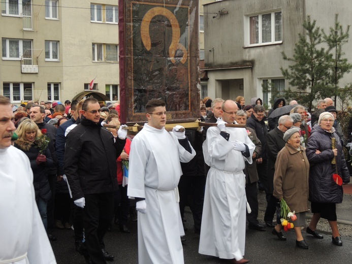 Powitanie ikony MB Częstochowskiej w parafii św. Jana Chrzciciela w Kutnie