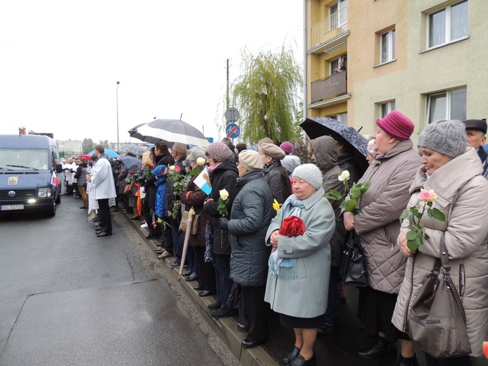 Powitanie ikony MB Częstochowskiej w parafii św. Jana Chrzciciela w Kutnie