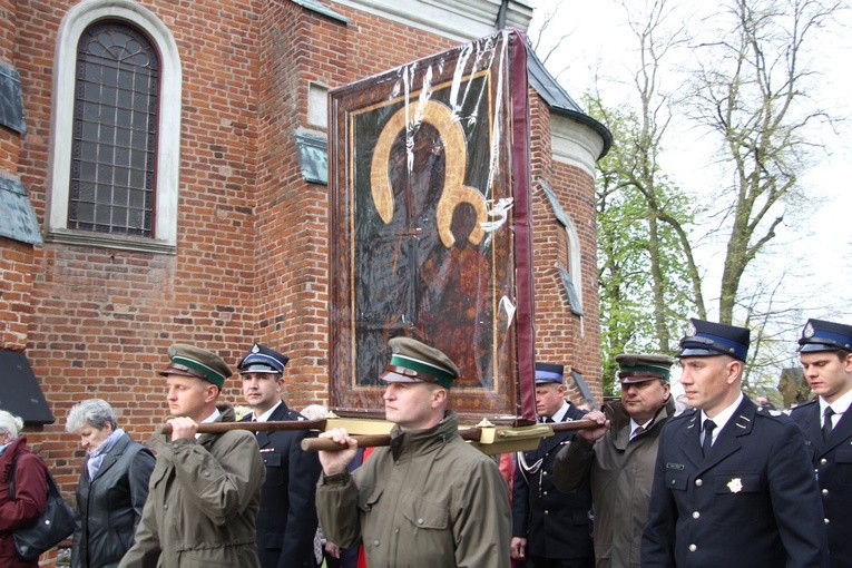 Powitanie ikony MB Częstochowskiej w Głogowcu
