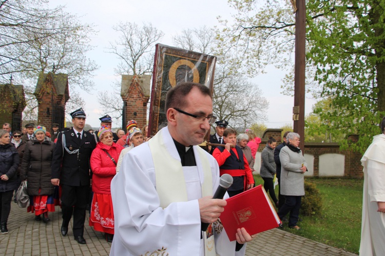 Powitanie ikony MB Częstochowskiej w Głogowcu