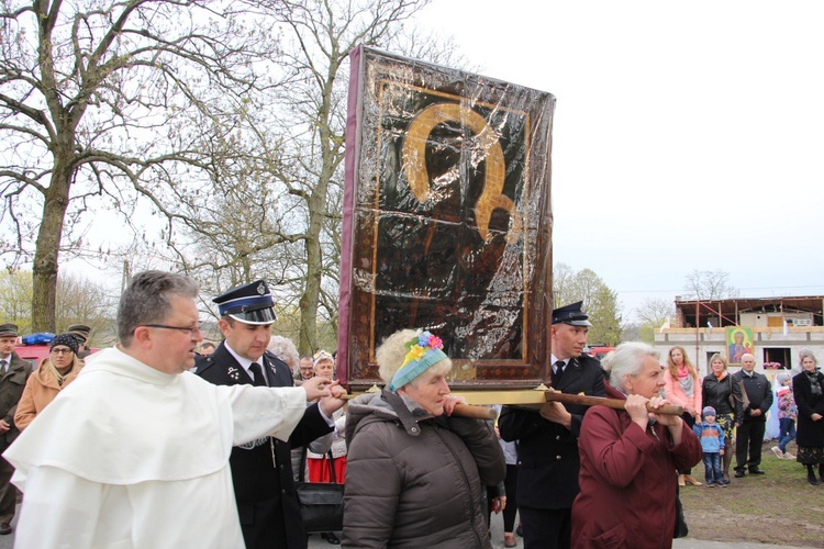 Powitanie ikony MB Częstochowskiej w Głogowcu