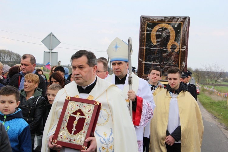 Powitanie ikony MB Częstochowskiej w Głogowcu