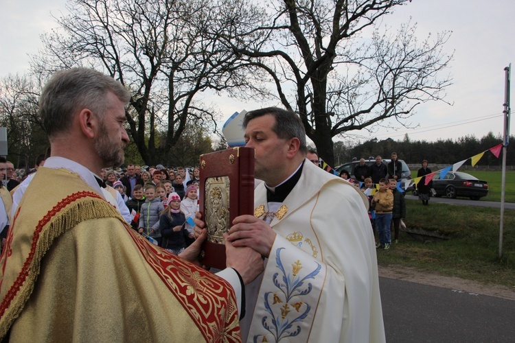 Powitanie ikony MB Częstochowskiej w Głogowcu