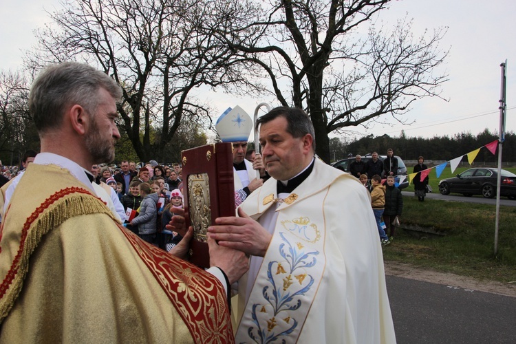 Powitanie ikony MB Częstochowskiej w Głogowcu